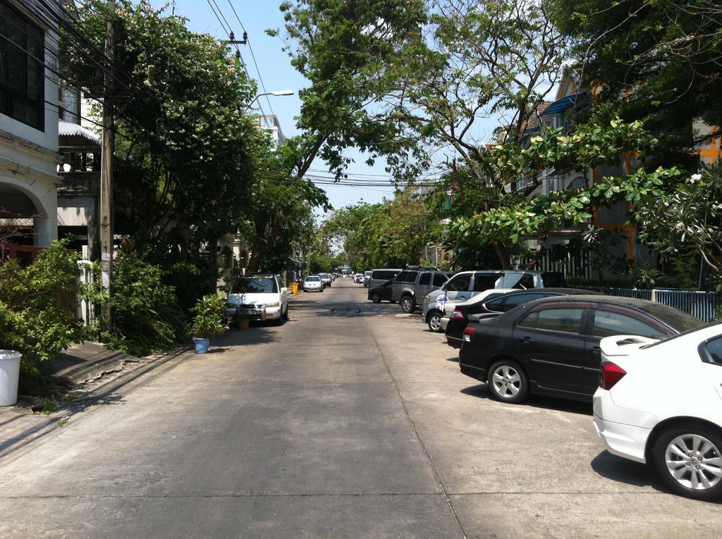 Park Avenue@Huamark Bangkok Extérieur photo