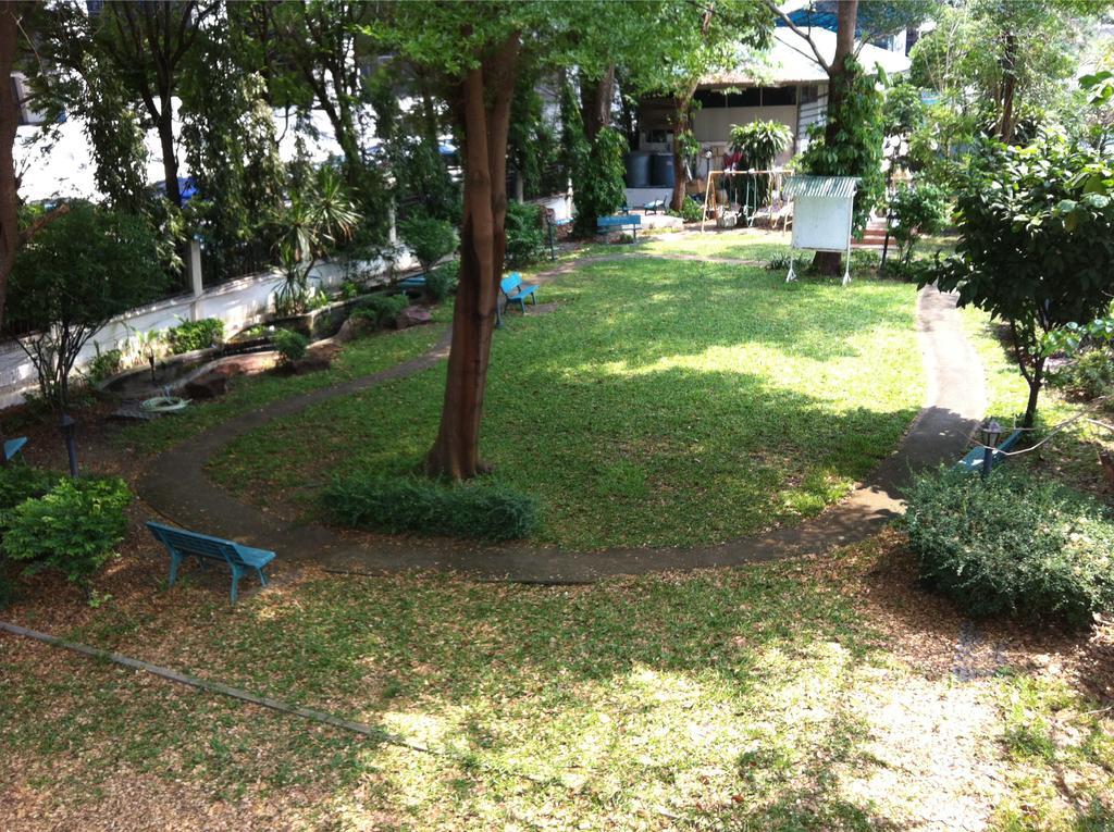 Park Avenue@Huamark Bangkok Extérieur photo