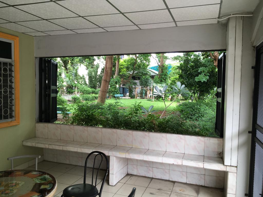Park Avenue@Huamark Bangkok Extérieur photo
