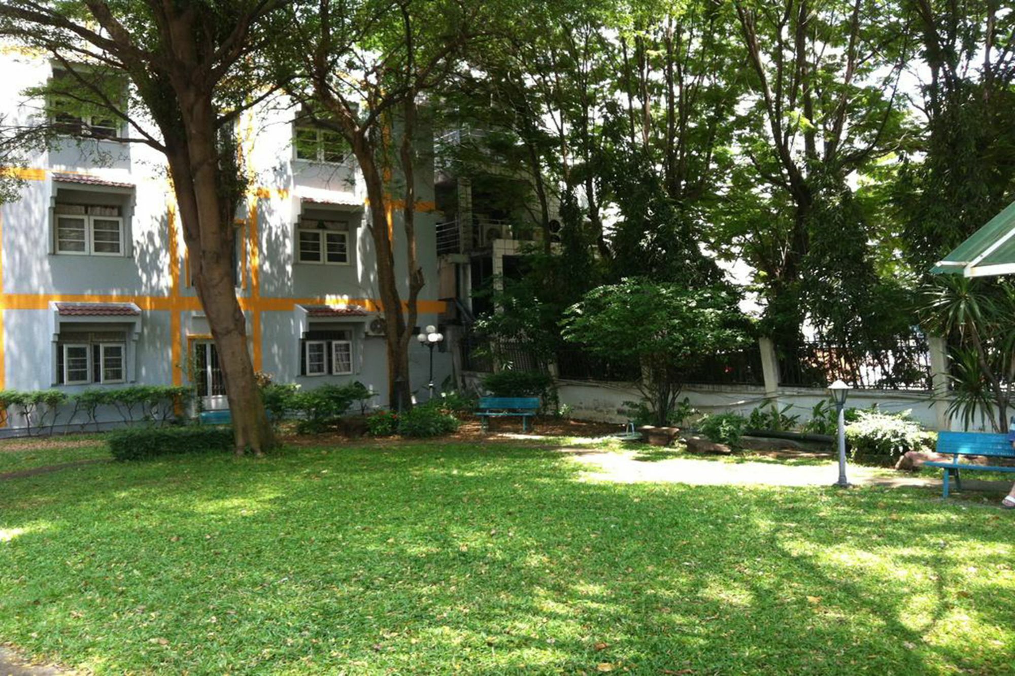 Park Avenue@Huamark Bangkok Extérieur photo